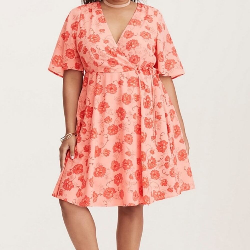 TORRID Floral Print Georgette Faux Wrap Dress Coral Peach Size 16
